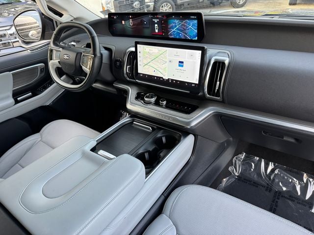 2025 Ford Expedition Platinum | Clean One Owner Carfax | Drivers Package | 4WD