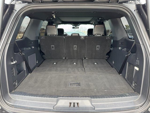 2022 Ford Expedition Limited Stealth Edition | HD Tow Pkg. | Pano Roof | 4WD