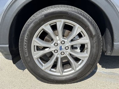 2023 Ford Explorer XLT | Pano Sunroof | 4WD | Tech Pkg