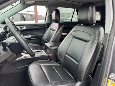 2023 Ford Explorer XLT | Pano Sunroof | 4WD | Tech Pkg