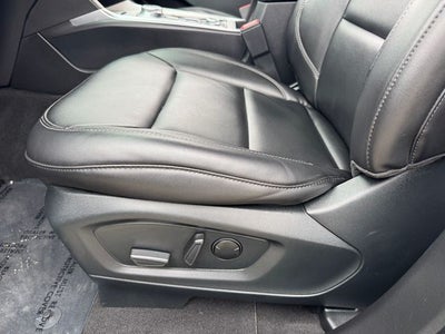 2023 Ford Explorer XLT | Pano Sunroof | 4WD | Tech Pkg