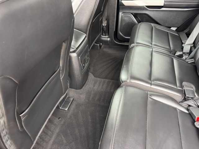 2023 Ford Explorer XLT | Pano Sunroof | 4WD | Tech Pkg