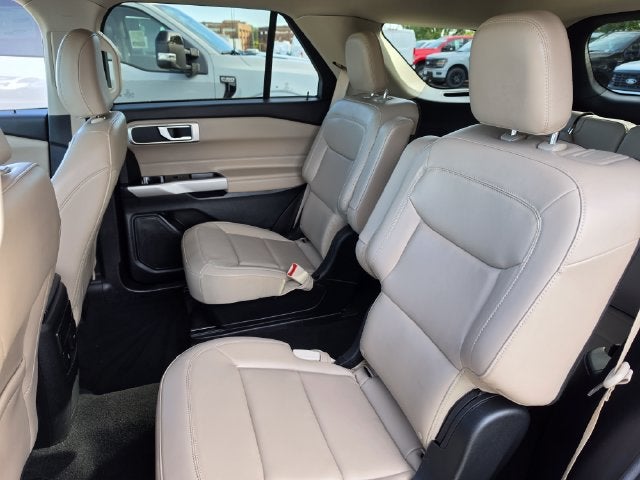 2024 Ford Explorer XLT | Pano Roof | Remote Start | 4WD