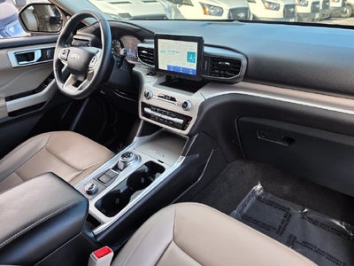 2024 Ford Explorer XLT | Pano Roof | Remote Start | 4WD