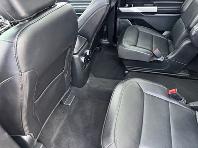 2024 Ford Explorer Limited | Pano Roof | Apple CarPlay | Nav | 4WD