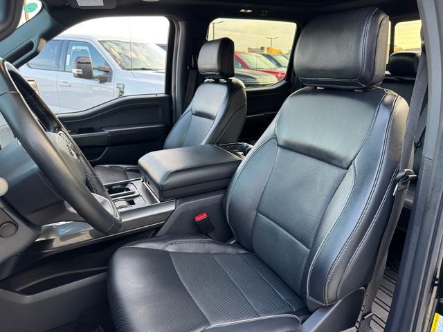 2023 Ford F-150 Lariat | Sport Pkg | Black Out Pkg | Pano Roof