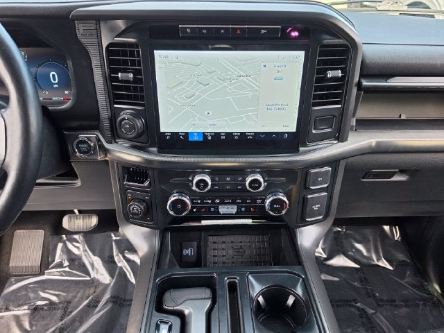 2024 Ford F-150 Lariat Hybrid | Pano Roof | Black Out Pkg
