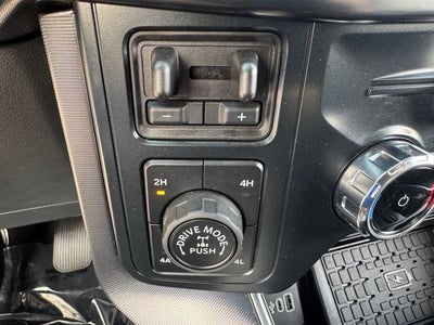 2025 Ford F-150 Platinum | Pano Roof | Wireless CarPlay | FX4 Pkg.