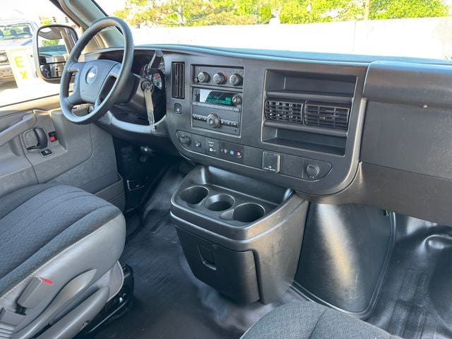 2024 Chevrolet Express 2500 Work Van Cargo