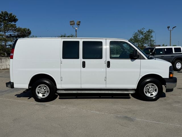 2024 Chevrolet Express 2500 Work Van Cargo
