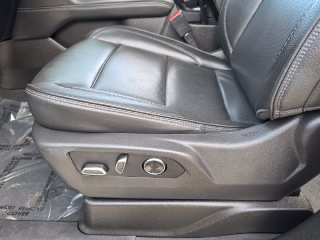 2025 GMC Yukon XL Denali | One Owner | Clean Carfax