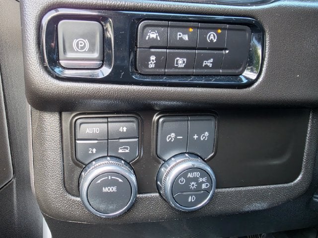 2025 GMC Yukon XL Denali | One Owner | Clean Carfax