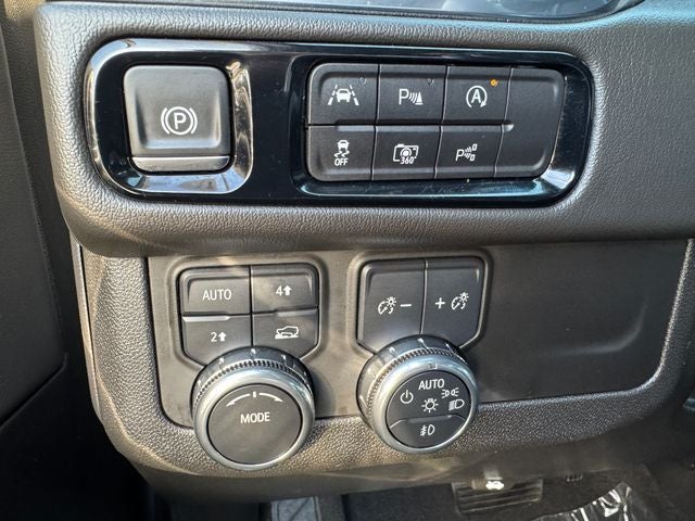 2025 GMC Yukon XL Denali | One Owner