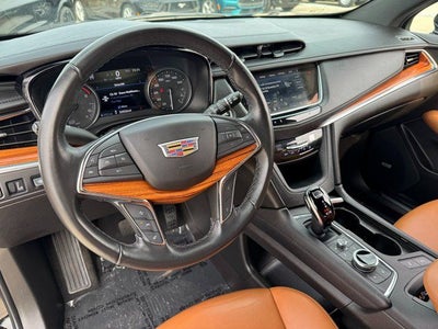 2022 Cadillac XT5 Premium Luxury