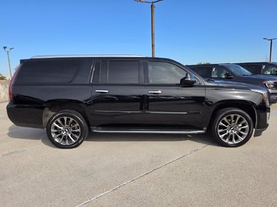 2019 Cadillac Escalade ESV Luxury