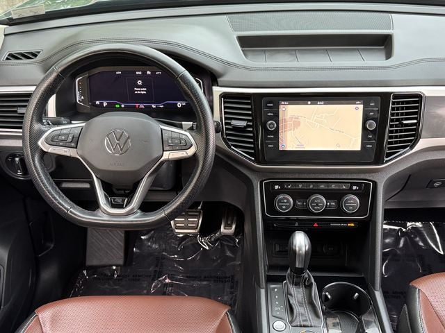 2022 Volkswagen Atlas 3.6L V6 SEL Premium R-Line | Pano Roof | Heated Seats | AWD