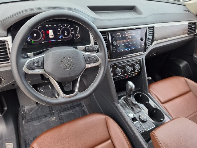 2022 Volkswagen Atlas 3.6L V6 SE w/Technology | Pano Roof | One Owner