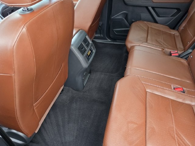 2022 Volkswagen Atlas 3.6L V6 SE w/Technology | Pano Roof | One Owner
