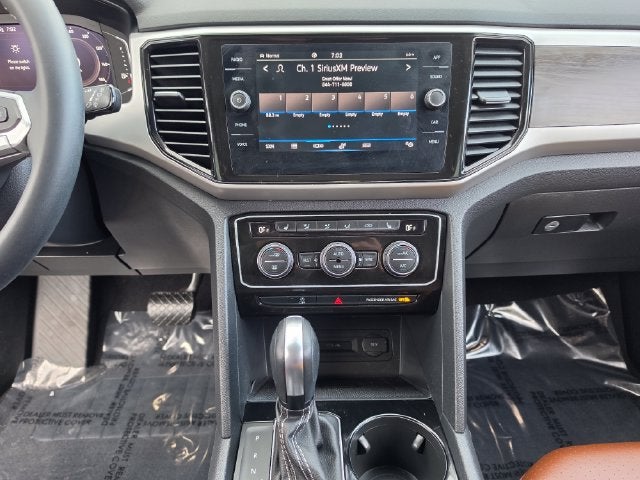 2022 Volkswagen Atlas 3.6L V6 SE w/Technology | Pano Roof | One Owner