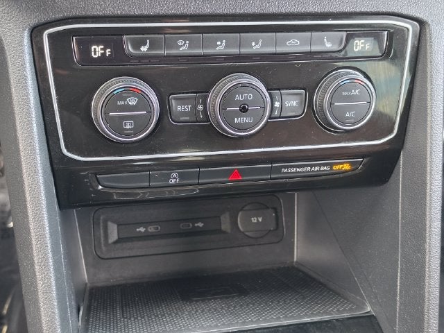 2022 Volkswagen Atlas 3.6L V6 SE w/Technology | Pano Roof | One Owner