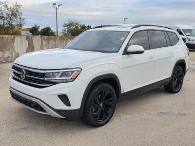 2022 Volkswagen Atlas 3.6L V6 SE w/Technology | Pano Roof | One Owner