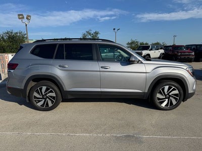 2025 Volkswagen Atlas 2.0T SE w/Technology