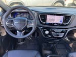 2025 Chrysler Pacifica Select | Adaptive Cruise Control | Apple CarPlay