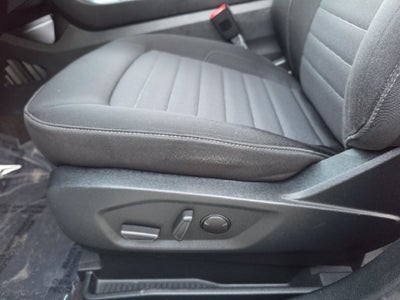2020 Ford Edge SE | Low Miles | Apple CarPlay/Android Auto