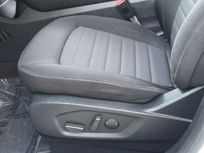 2020 Ford Edge SE | Low Miles | Apple CarPlay/Android Auto