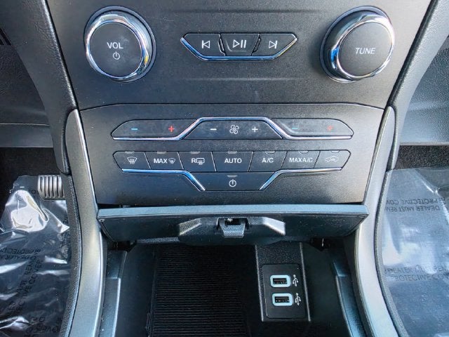 2020 Ford Edge SE | Low Miles | Apple CarPlay/Android Auto