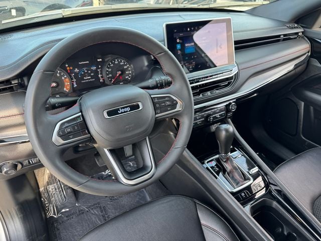 2025 Jeep Compass Trailhawk | 4X4 | Wireless CarPlay | Blind Spot