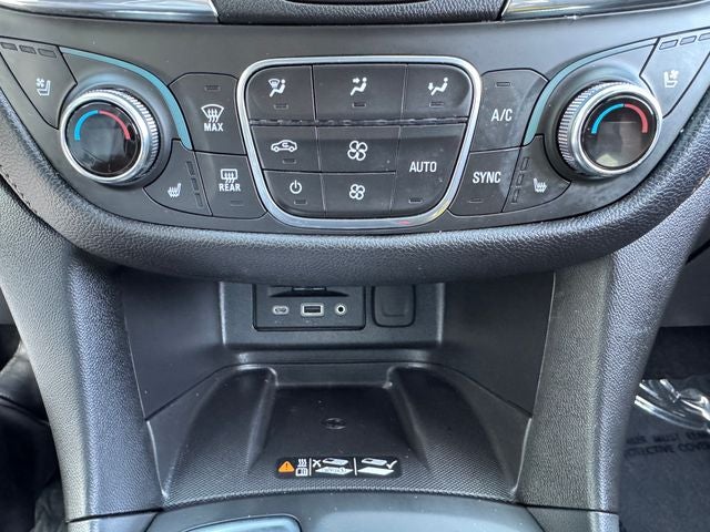 2020 Chevrolet Equinox Premier | Sunroof | Heated/Cooled Seats | HD Surround Visi