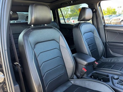 2022 Volkswagen Tiguan 2.0T SEL R-Line | Pano Sunroof | AWD | CarPlay