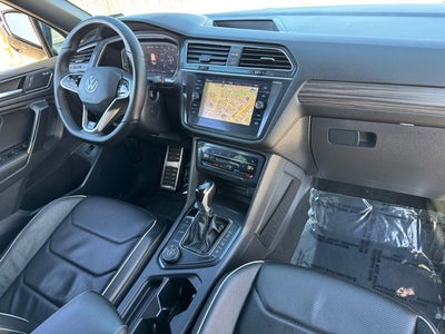 2022 Volkswagen Tiguan 2.0T SEL R-Line | Pano Sunroof | AWD | CarPlay