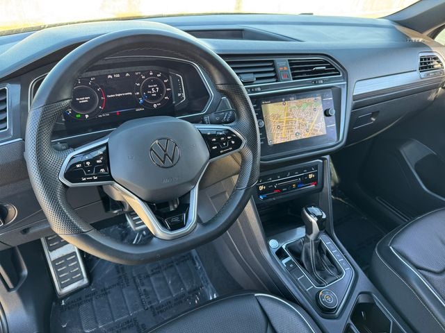 2022 Volkswagen Tiguan 2.0T SEL R-Line | Pano Sunroof | AWD | CarPlay