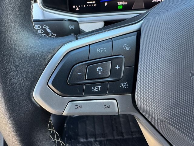 2025 Volkswagen Taos 1.5T SE | Pano Sunroof | Wireless CarPlay