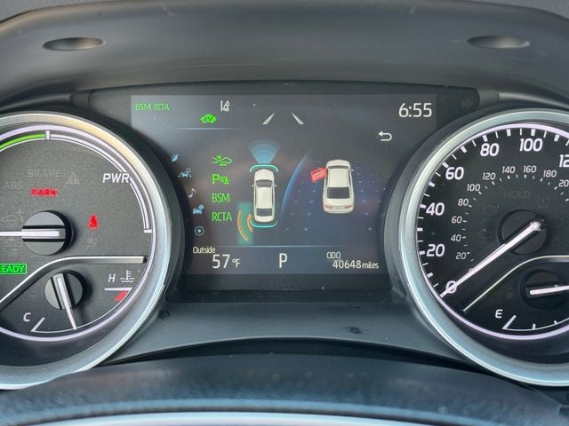 2023 Toyota Camry Hybrid XLE