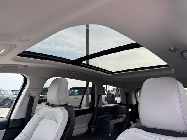 2025 Lincoln Aviator Premiere | Pano Roof | Clean One Owner