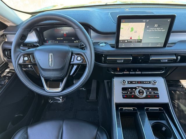 2023 Lincoln Aviator Standard | Premium Pkg. | Navigation | AWD