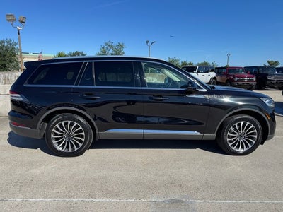2023 Lincoln Aviator Standard | Premium Pkg. | Navigation | AWD