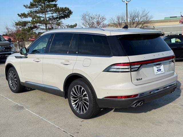 2022 Lincoln Aviator Reserve | Elements Plus Pkg. | Luxury Pkg. | AWD