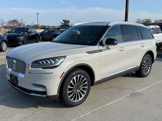 2022 Lincoln Aviator Reserve | Elements Plus Pkg. | Luxury Pkg. | AWD