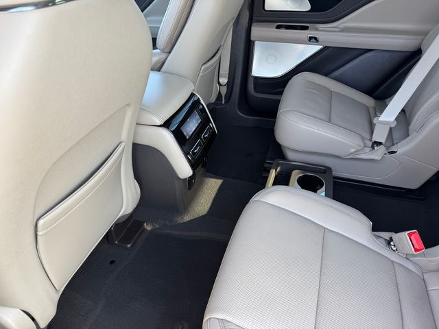 2022 Lincoln Aviator Reserve | Elements Plus Pkg. | Luxury Pkg. | AWD