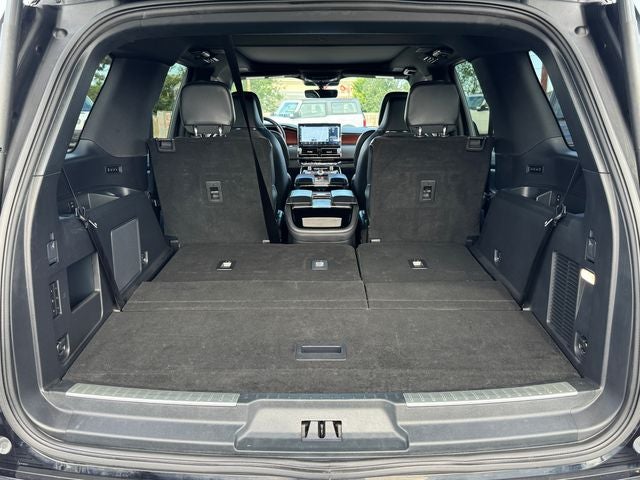 2023 Lincoln Navigator Reserve | 360 Camera | 2nd Row Captain