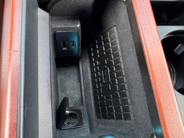 2023 Lincoln Navigator Reserve | 360 Camera | 2nd Row Captain