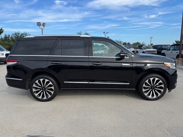 2023 Lincoln Navigator Reserve | 360 Camera | 2nd Row Captain