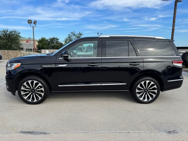 2023 Lincoln Navigator Reserve | 360 Camera | 2nd Row Captain