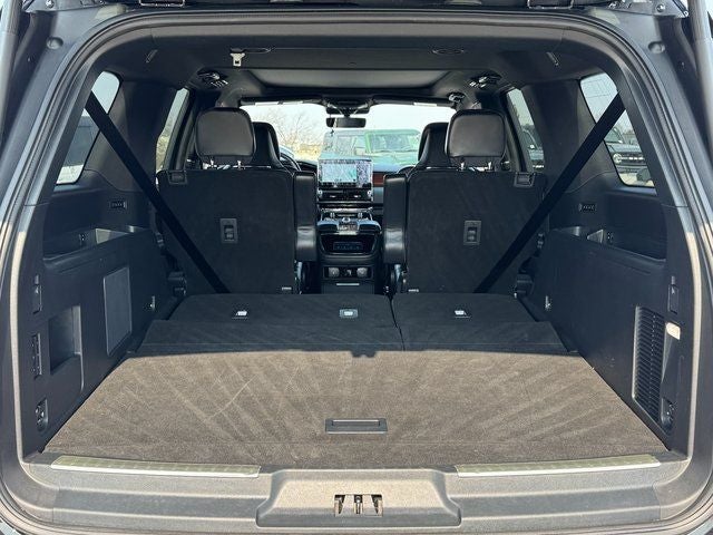 2022 Lincoln Navigator L Reserve