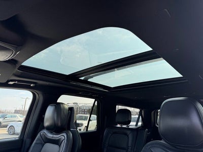 2022 Lincoln Navigator L Reserve