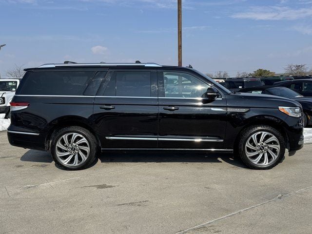 2022 Lincoln Navigator L Reserve
